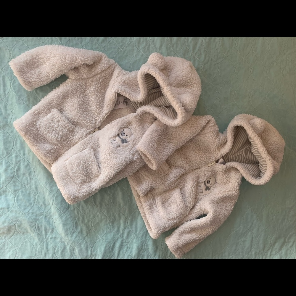 Matching 6-9 month Carter’s bear hoodies.